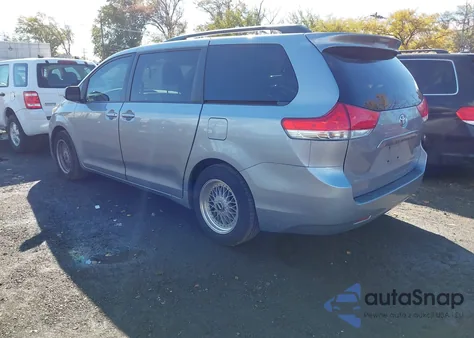 2011 Toyota Sienna Le V6 from USA, damaged, VIN 5TDKK3DC9BS096493